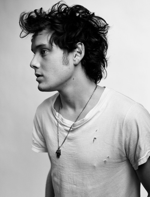 flyawaytomarz: gorgeousnessss: R.I.P. Anton Yelchin (1989-2016). Thanx for sharing your talent. Alwa