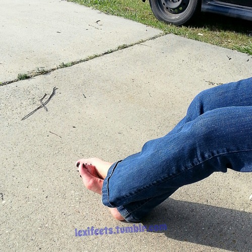 lexifeets: Lexi’s #candidFeet #creepfeet #lexifeet