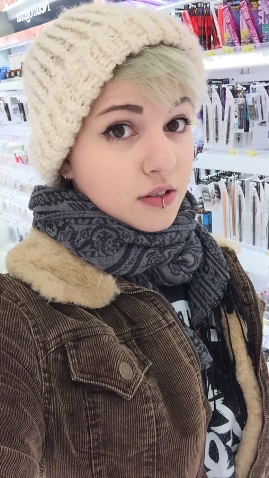 auldron:  the makeup isle in target has beautiful lighting
