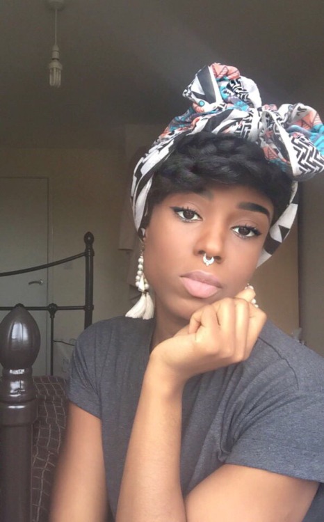 fuckyeahblackbeauties:Ig: cc_singsLondonheartsyou.tumblr.co