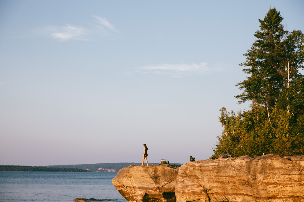 jonahreenders:  paradise By: Jonah Reenders 