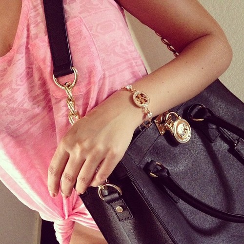 stylishspiritstreet:  ♡ ♡ ♡   Fallow for more ► here ♡ ♡ ♡