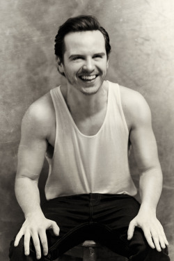 nixxie-fic:  1/3 - Andrew Scott photoshoot for Top Man - I love the top one - he’s got some serious guns going on there - yumminniny.