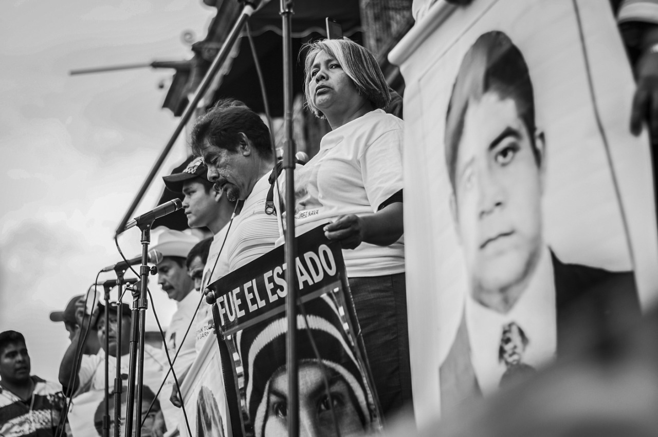 wendyrufino:  Caravana por Ayotzinapa: Recibiendo a los padres de nuestros hermanos
