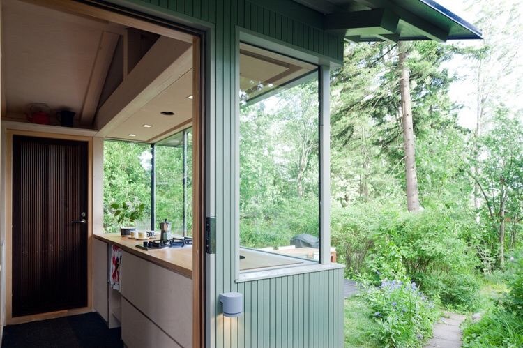 prefabnsmallhomes:  City Cottage (14.0 m2), Helsinki, Finland by Verstas Architects