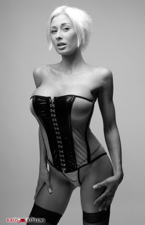 rudeboy308:  randomreduxsmut:    It was Canada Day yesterday, so let’s get some Marie Claude Bourbonnais going in here :D    I could do with some more of MCB, thanks.  < |D’‘‘‘‘