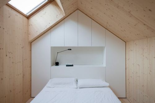 artchiculture:  designed by dekleva gregorič arhitekti | Karst, Slovenia More pictures: http://bit.ly/12Vj5bP