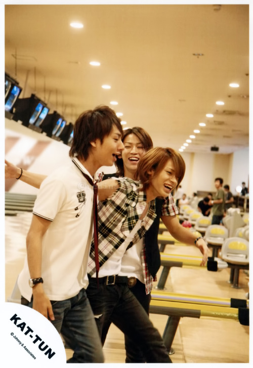 2007.08.02 bowling (Kame, Ueda, Maru). Scanned by me.