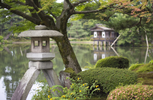 Kenrokuen, one of Japan’s 3 best landscape gardens, Kanazawa. Photo by Japanresor