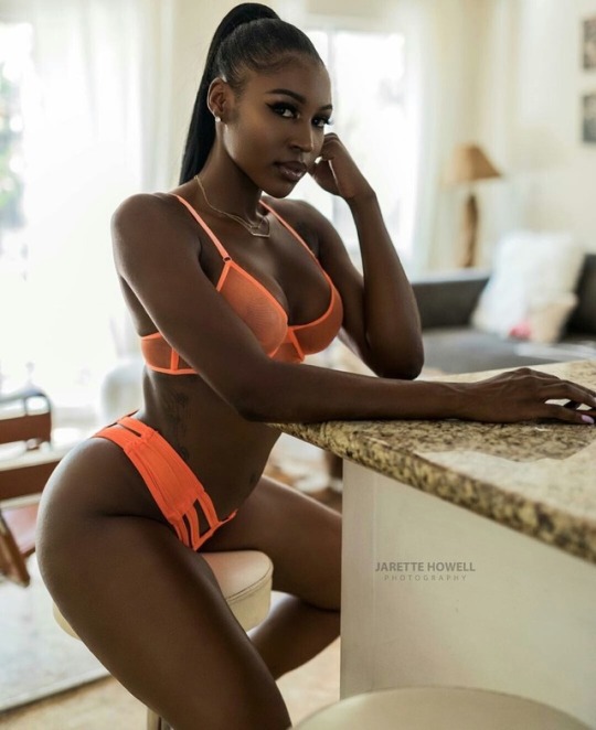 nsfwgrownupstuff:  Morgan Dawson