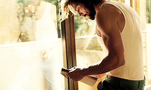 delevingned-deactivated20151023:  Michiel Huisman photographed by Bjorn Ioos for Mr Porter 
