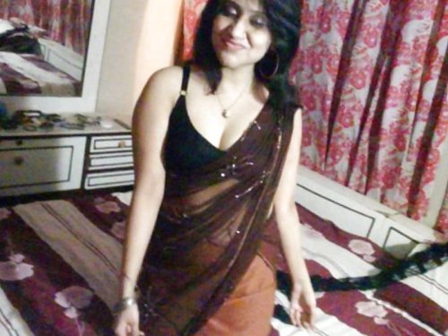 Sexy Desi Girls adult photos