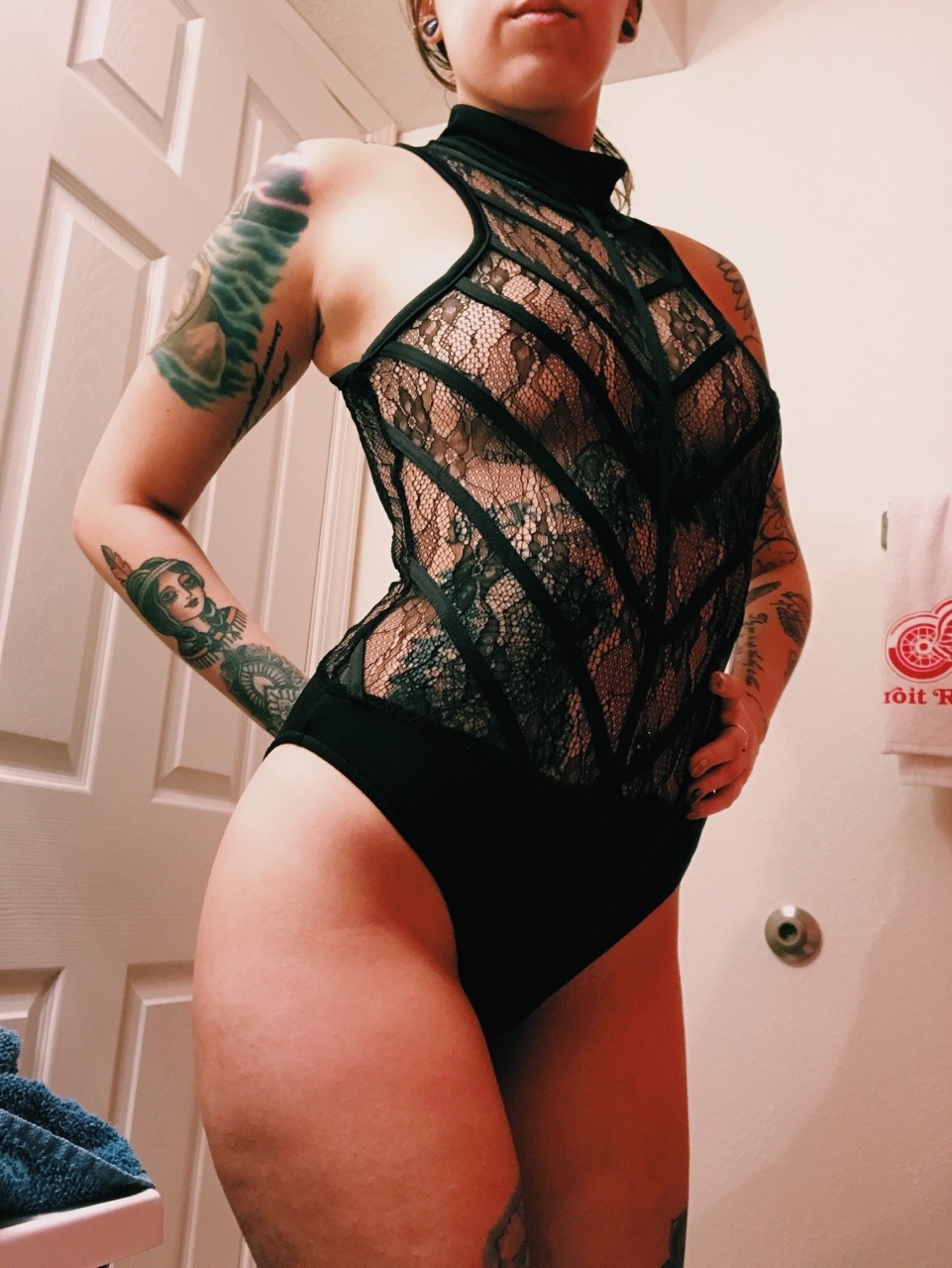 b0rderlinequeen:    ManyVids | Wishlist | Snapchat Details | PervPayOut | Patreon