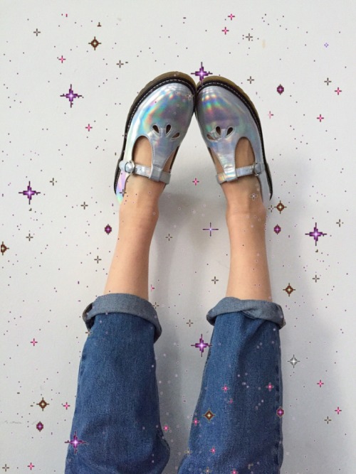 avocadocupcakes:  galaxy shoes!!!!!!!!!!!!!!!!!!!