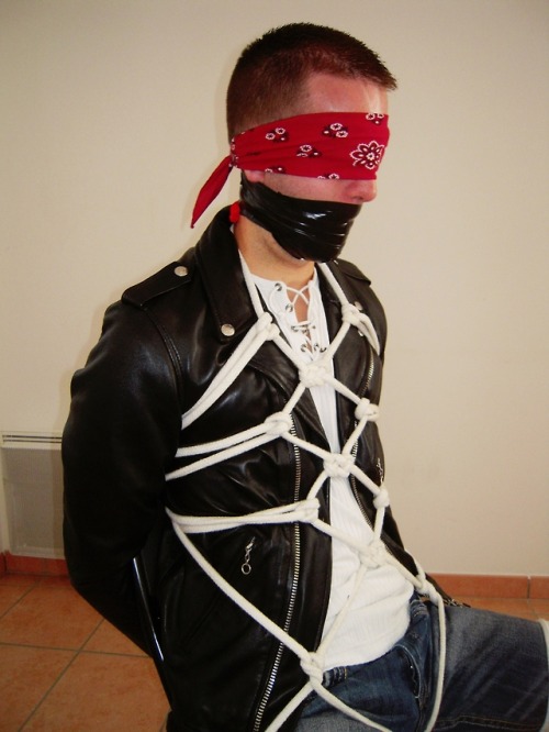 XXX bandana-bound:copyright by bandanabound photo