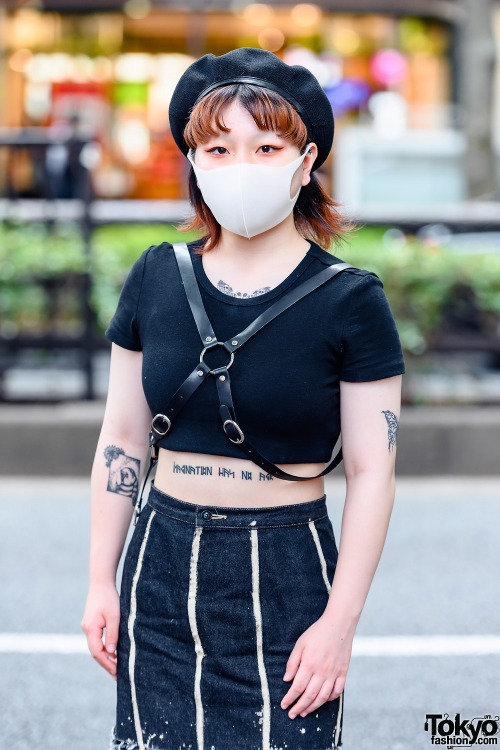 tokyo-fashion: 19-year-old Japanese fashion student Shiori on the street in Harajuku with tattoos, a