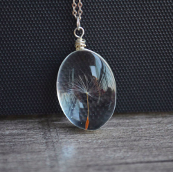 psych2go:   Beautiful Dandelion necklace,