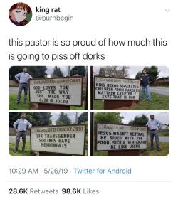 systlin:  saxgoddess25:  princessnijireiki:  This is Adam Erickson, pastor at the Clackamas United Church of Christ in Milwaukee, Oregon!        Oh finally. A real Christian.   Now THIS man’s read the book 