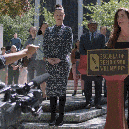 I Think We Have Seen Her Looking To Supergirl Who Is Hovering In The Air In That Beautiful Outfit Pretty