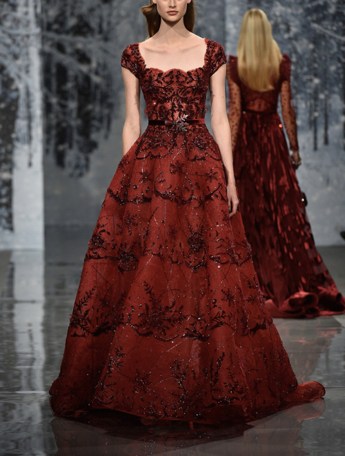 acourtofcouture