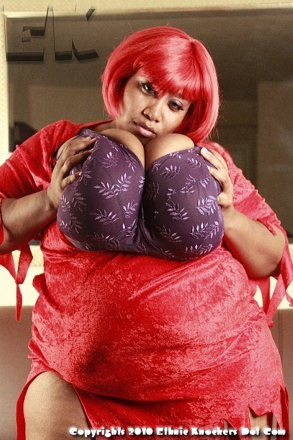 http://supersizebbw.tumblr.com/post/88362745972