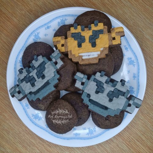 Sprigatito, Fuecoco, Quaxly, and Geodude pixel art cookies by Prof. Rosemary!