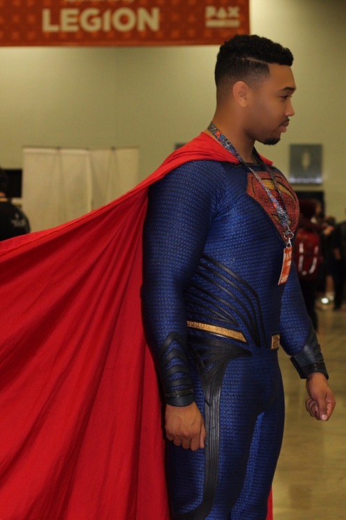 superheroesincolor: Superman by   ml8807   /  #28DaysofBlackCosplay   “From Spider-Man to Superman. Black excellence.”  Get the comics here  [Follow SuperheroesInColor faceb / instag / twitter / tumblr / pinterest]  