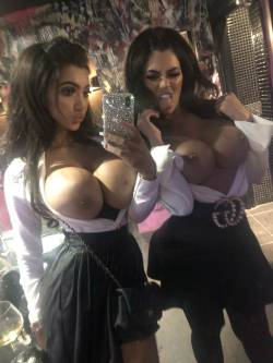 Bimbo Tits