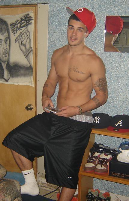 samjetxxx:  FOLLOW @SAMJETXXX ❗❗Reblogging the hottest guys and uploading semi