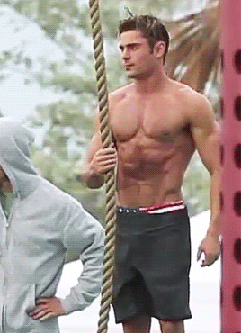 zacefronsbf:Zac Efron on the set of Baywatch