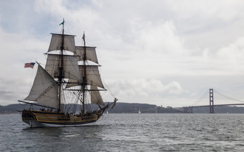 longmaytheysail:Lady Washington on San Francisco Bay by Louis Benainous