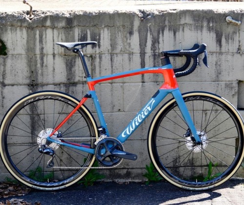 glorycycles:Now this is a bike and these are wheels. #lovemywilier #wiliercento10ndr #rideshimano #d