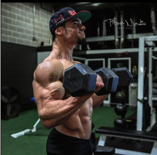 dafyddbach:  The Incredible form of 21 year old Jordan Plantiko of the US.For more muscle hunkery follow @dafyddbach