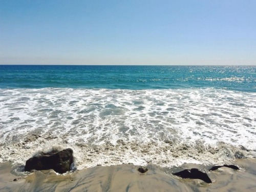 Where do you escape to during a heatwave? Cali beaches always do the trick. Find your paradise, stay