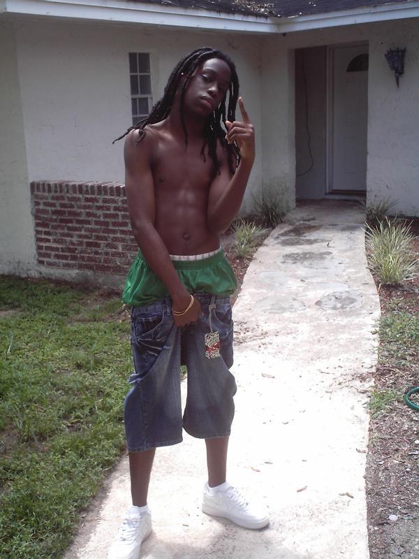 marcussnow69:  respectforreal:  My baby daddy  Reblogged by marcussnow69