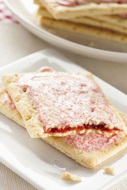 craving-nomz:  Strawberry “Pop Tarts”