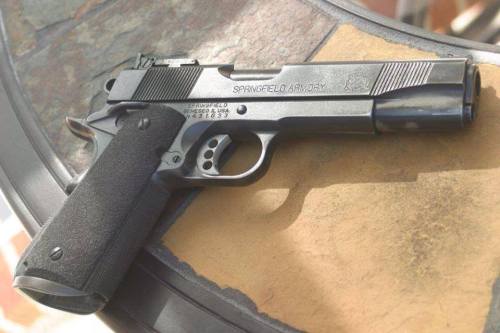 victran:  Pat McNamara - MHA Custom LLC 1911  - Springfield Armory base gun- Kart NM barrel- 20 LPI checkered front strap- Smith & Alexander beavertail grip safety with palmswell- Smith & Alexander arched mainspring housing with integral magwell