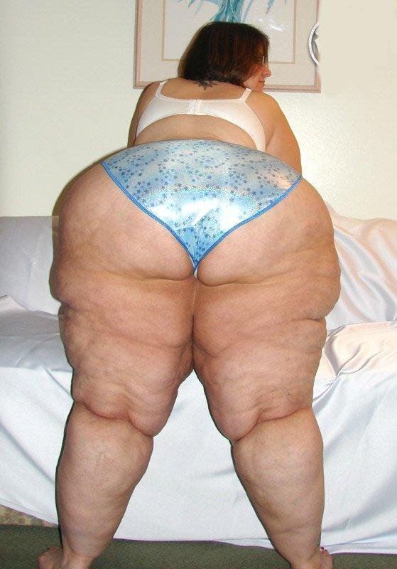 bbwbootycellulite:  Happy 5000!! 👏👏👏👏