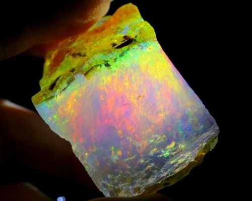 Contra Luz Ethiopian Welo Opal                