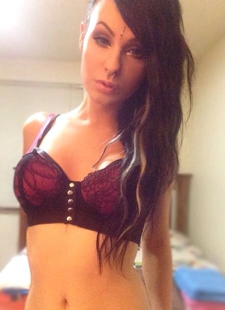 mistiriecd:  prettygirlcock:  2013 was a year for changes👌❤️  Yeah this gurl