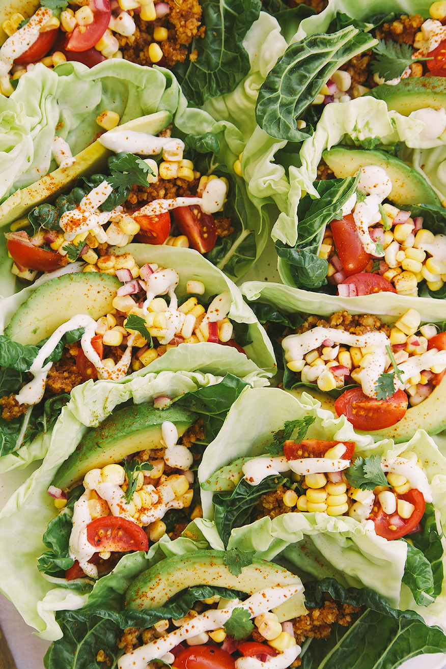 fruitjuseyo:  vegan-yums:  raw + vegan taco vibes  imam do these someday 