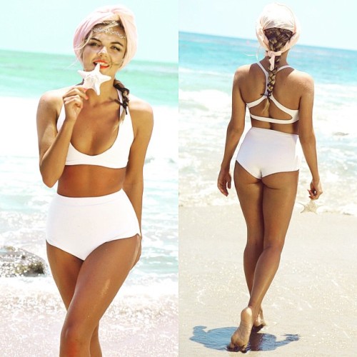 I know I already posted a bathing suit, but I’m kinda in love with this super sleek one from @