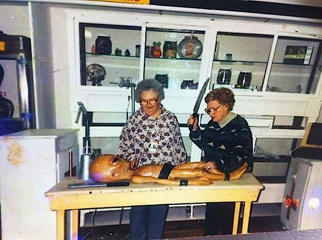 blensjie:  Creepy grannies 
