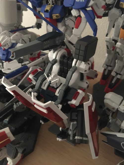 I finished my thunderbolt Gundam (manga ver) Sunday but never posted pics. It was a fun build