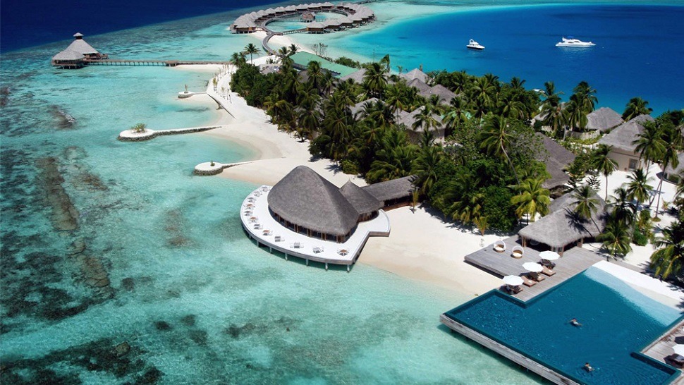 luxurytravelexpert:  Daily Inspiration: what are the 10 most beautiful swimming pools