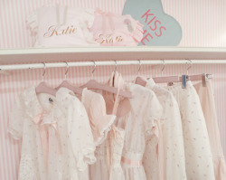 petuniaperspiration:  Katie Shop 