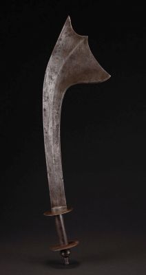 art-of-swords:  Kora Sword Dated: 19th century Culture: Nepalese or Northern Indian Measurements: overall length 27 ½ inches (69.85cm); blade length 21 inches (53.34cm); width 8 inches (20.32cm) These unusual weapons were used both in battle and for