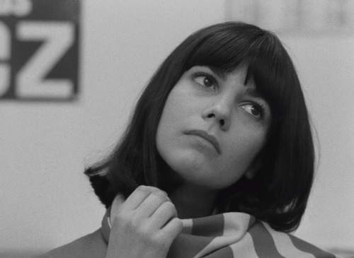 Féminin in Masculin Féminin (1966)dir. Jean-Luc Godard / dop. Willy Kurant 