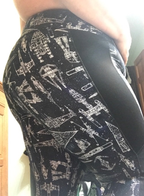 toriod:  lactivore:  toriod:When you find Star Wars yoga pants…everything is right with exercising! Lol! 😁😆😍 Topless in Star Wars yoga pants!  I don’t think I’ve ever been so turned on in my life!  Lol! Thank you @lactivore! 💋💋💋