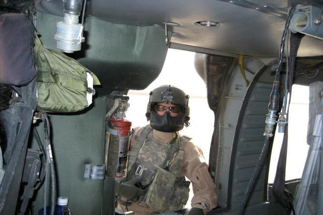 mymarinemindpart2:  Sexy Military gals pt 3